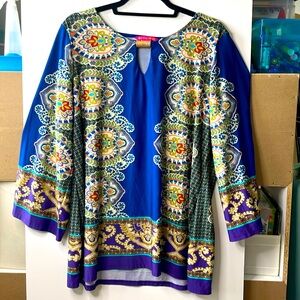 Sunny Leigh beautiful tunic top, size XL